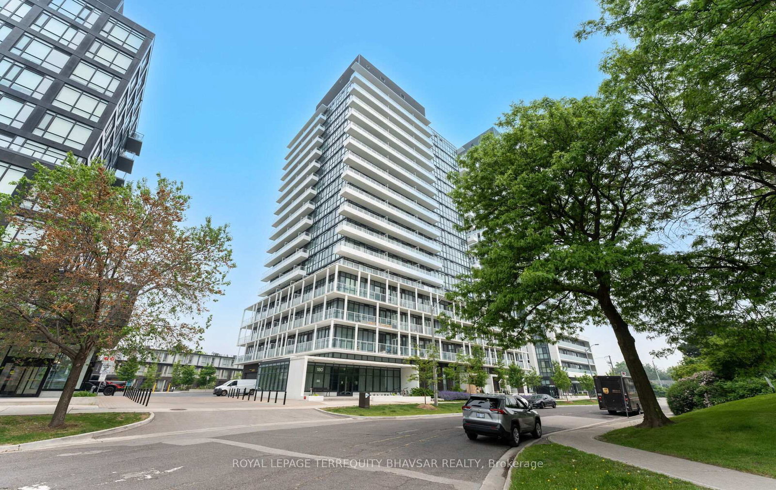 180-fairview-mall-drive-north-york-ontario-c12204974