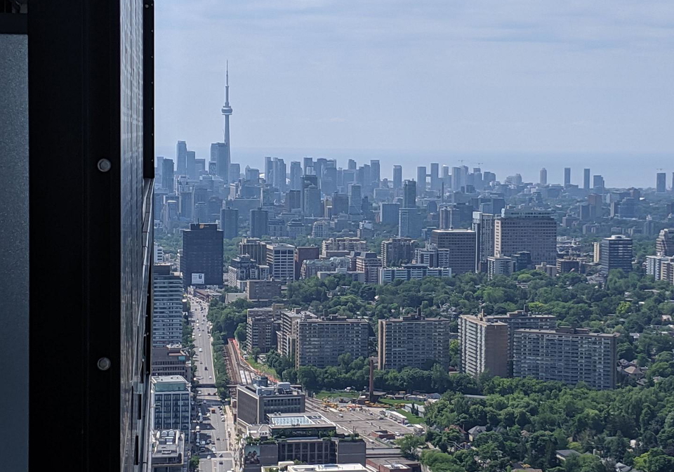 8-eglinton-avenue-e-toronto-ontario-c12205301