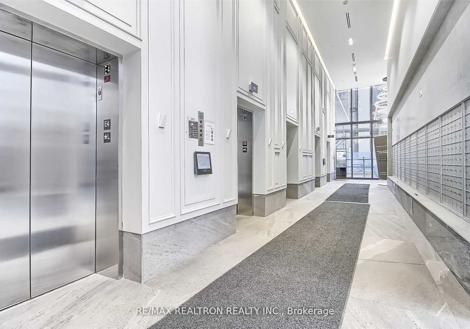3-gloucester-street-toronto-ontario-c12205378