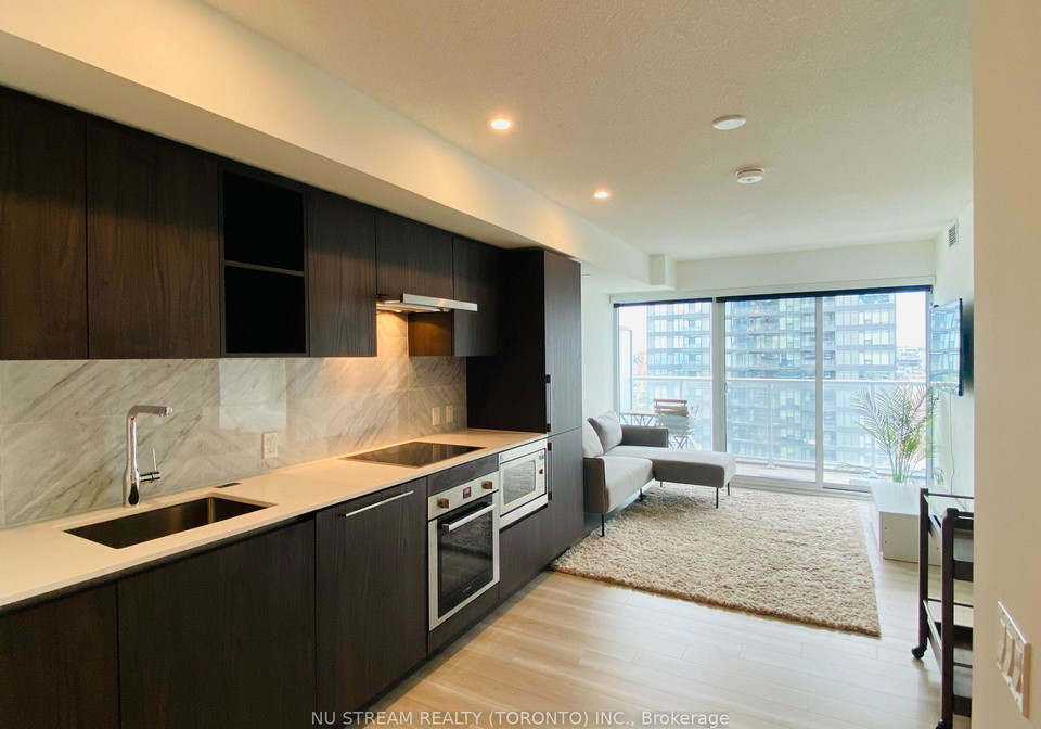 17-bathurst-street-toronto-ontario-c12205599