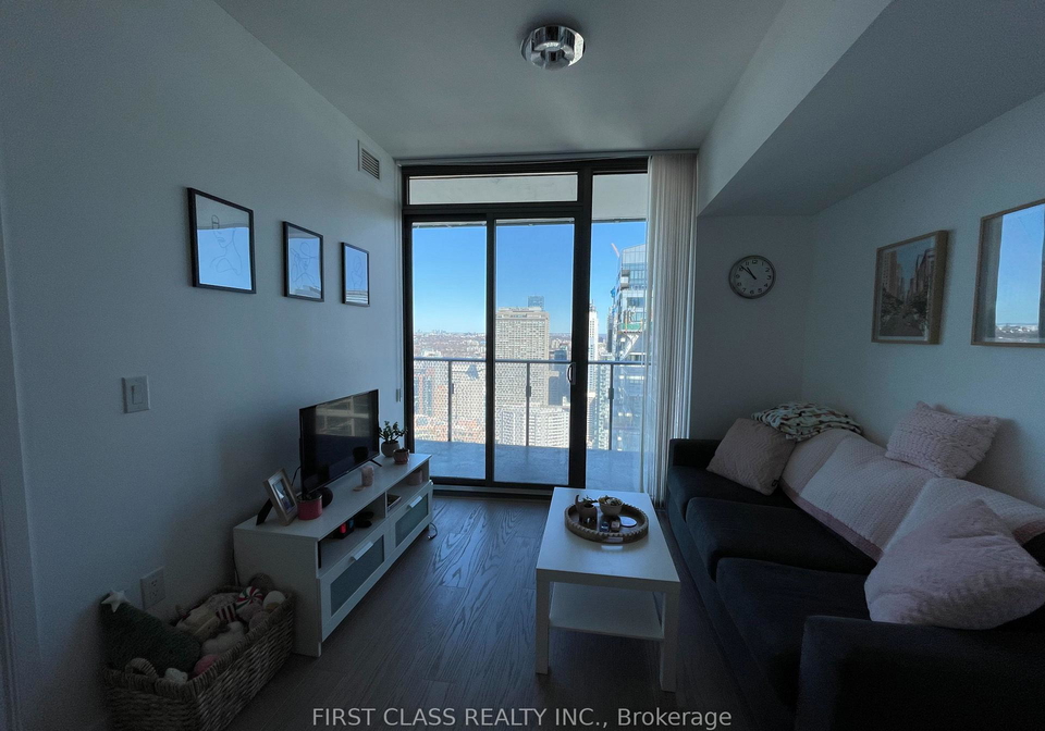 11-wellesley-street-w-toronto-ontario-c12205645