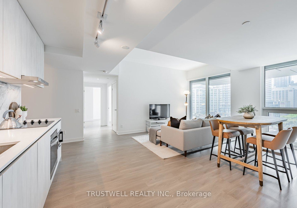 8-wellesley-street-w-toronto-ontario-c12205702