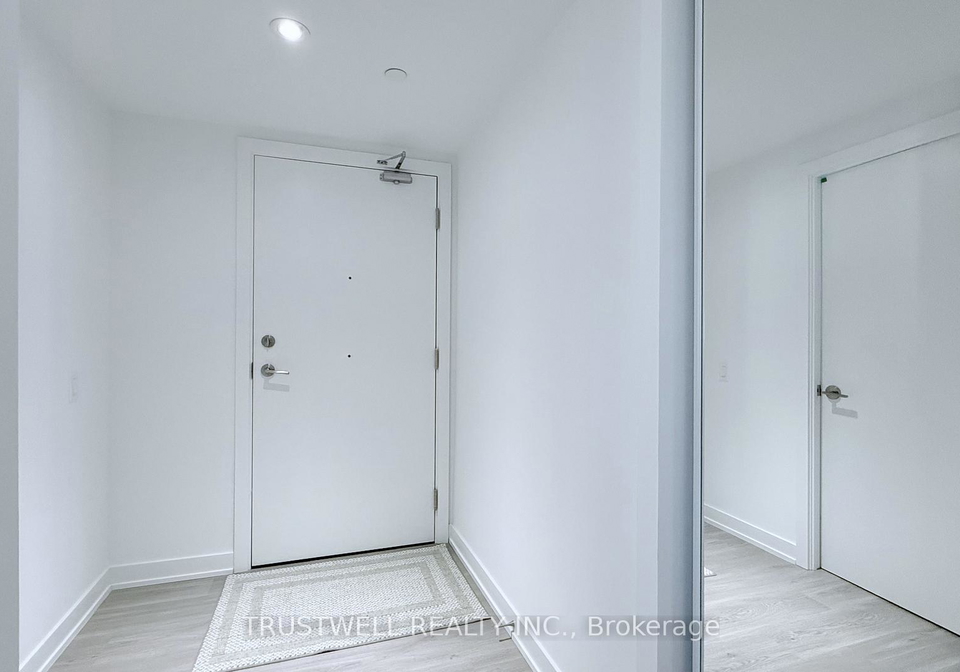 8-wellesley-street-w-toronto-ontario-c12205702