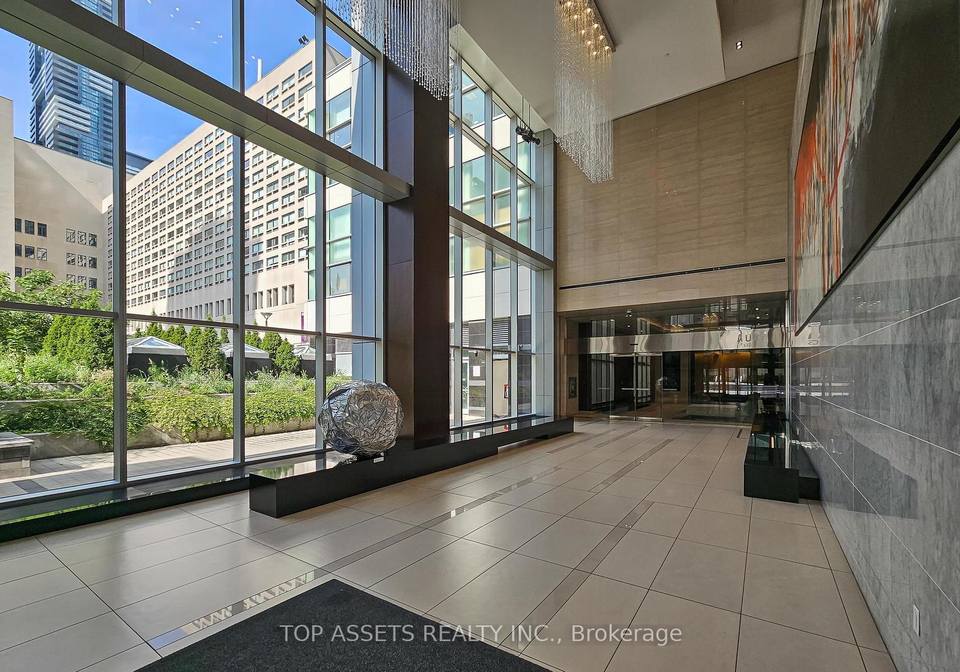 388-yonge-street-toronto-ontario-c12205853