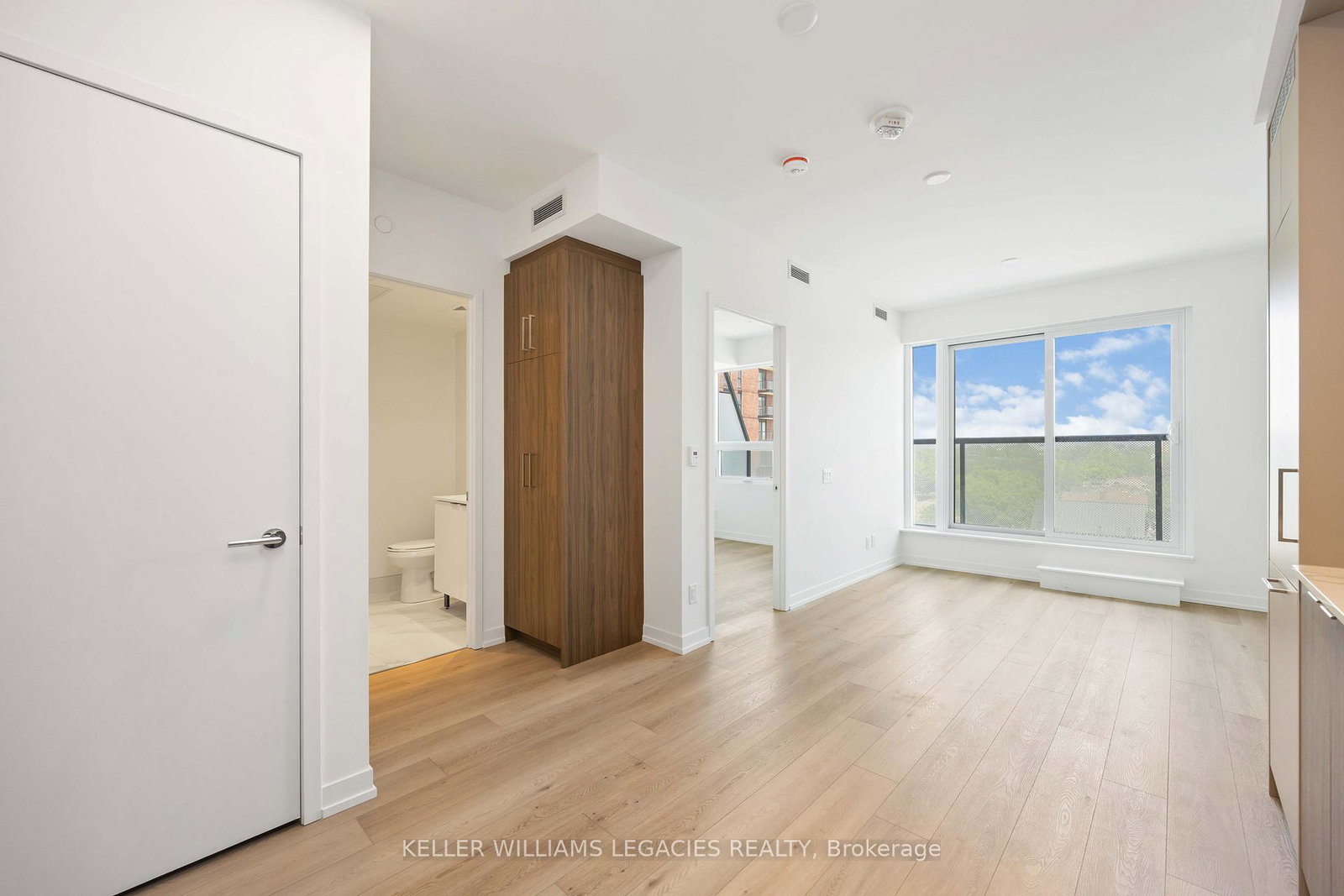 863-st-clair-avenue-w-toronto-ontario-c12206013