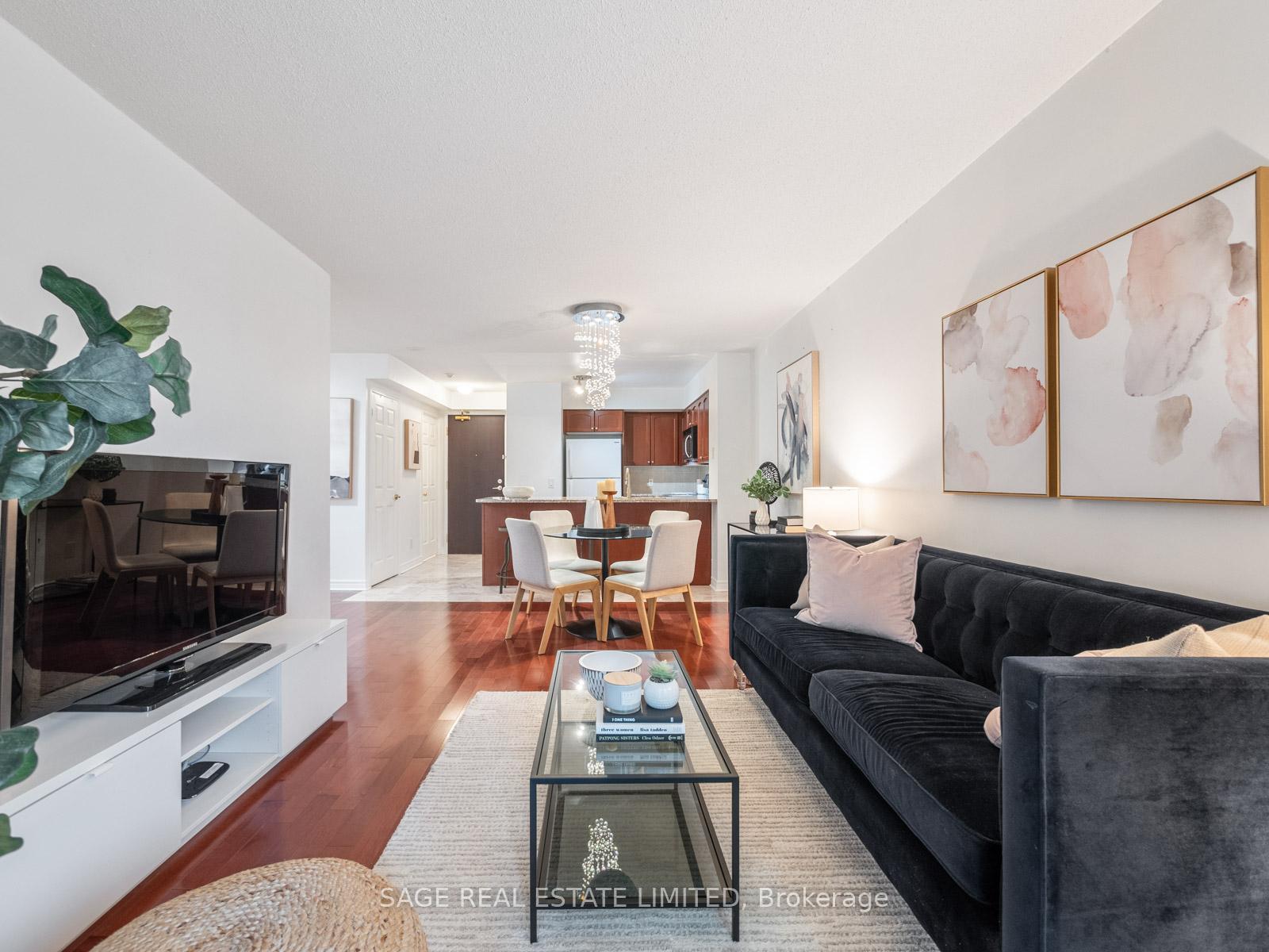 30-grand-trunk-crescent-toronto-ontario-c12206029
