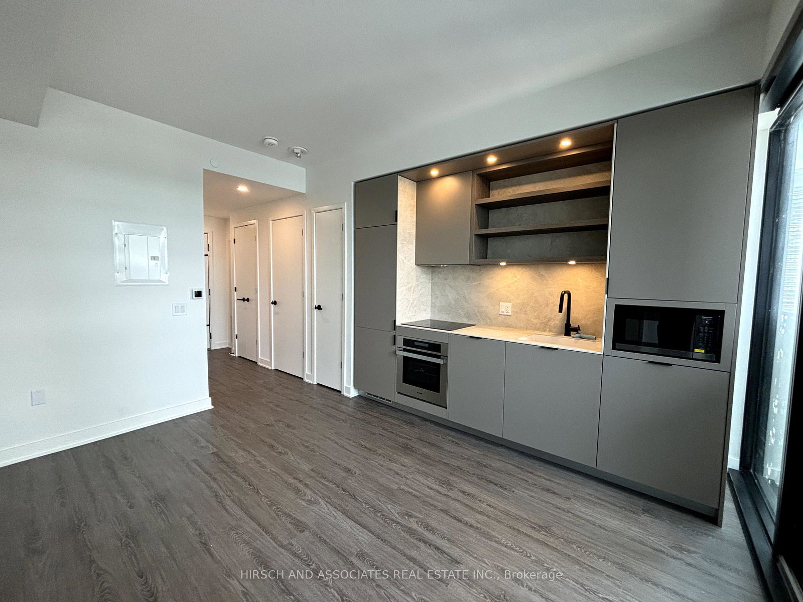 55-charles-street-e-toronto-ontario-c12206427