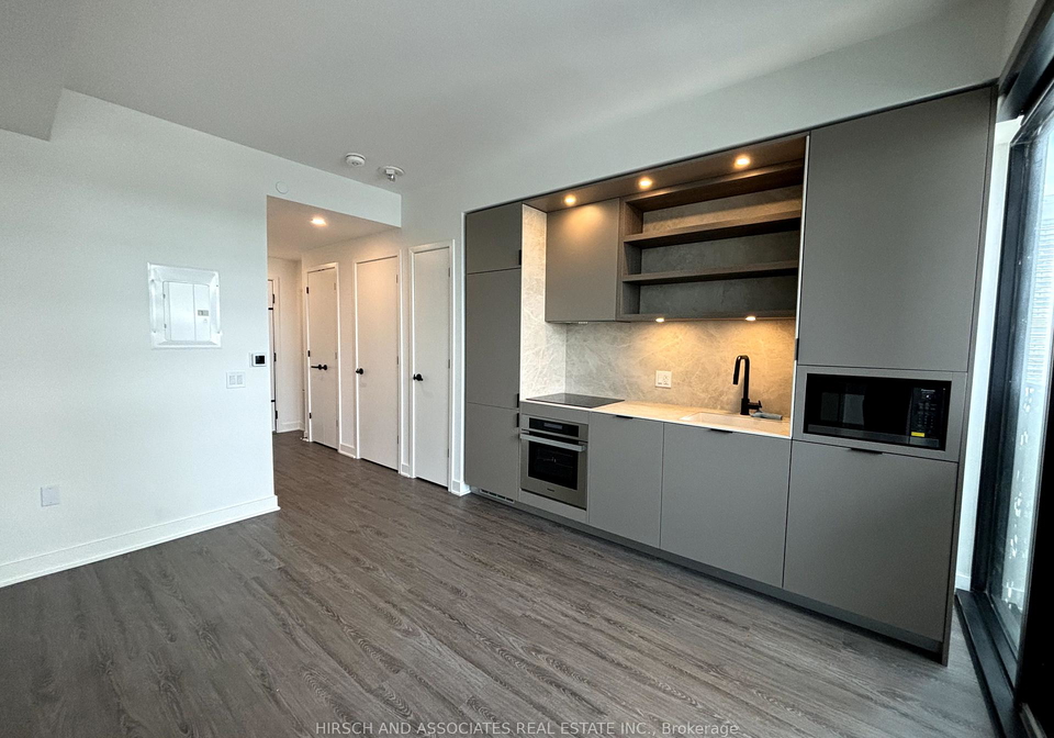 55-charles-street-e-toronto-ontario-c12206427