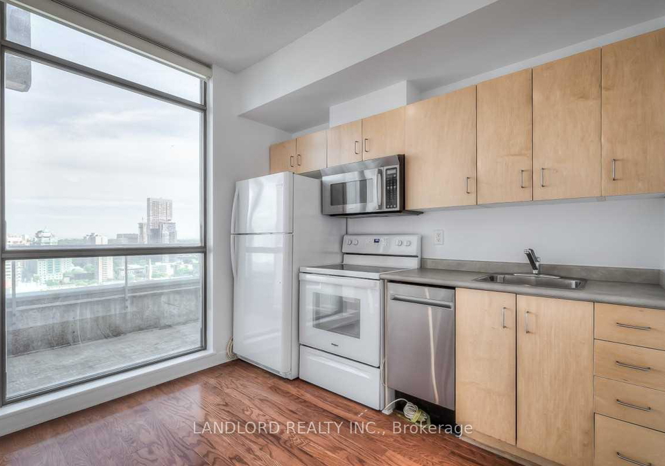 281-mutual-street-toronto-ontario-c12206599