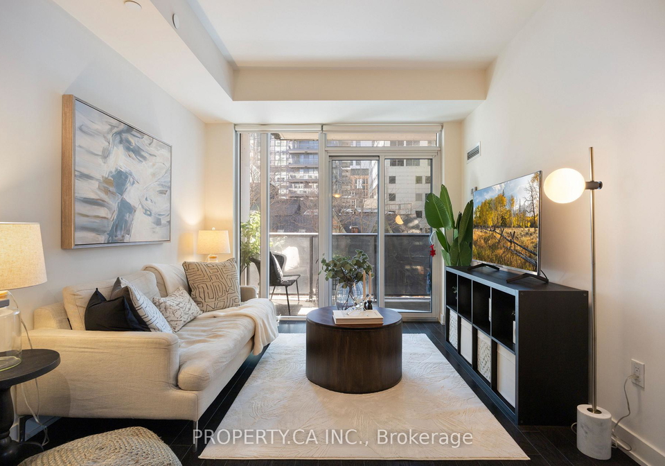 330-richmond-street-w-toronto-ontario-c12206783