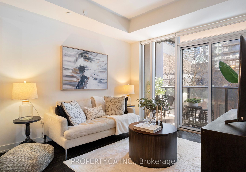 330-richmond-street-w-toronto-ontario-c12206783