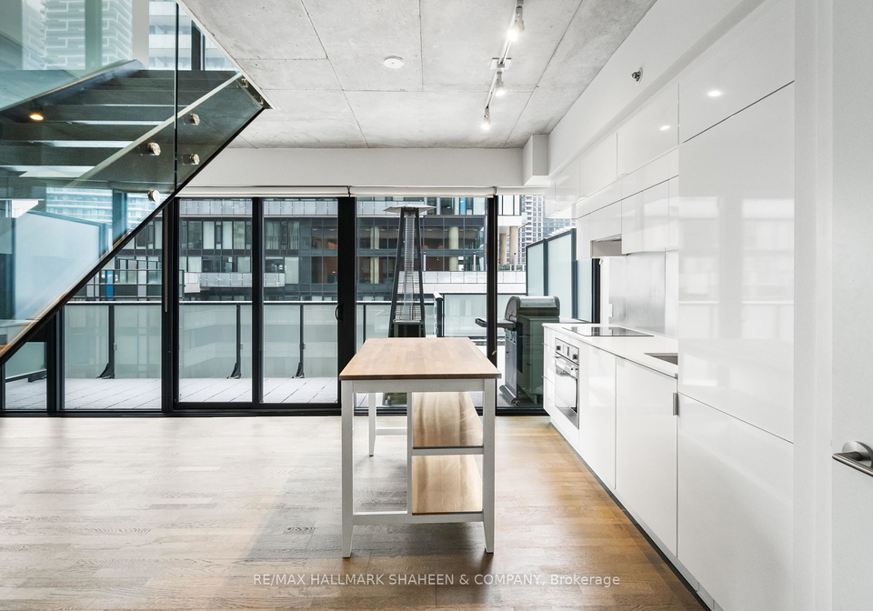 185-roehampton-avenue-toronto-ontario-c12206835