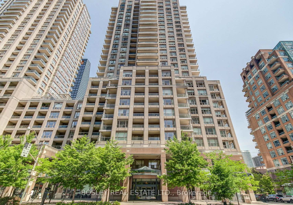 909-bay-street-toronto-ontario-c12207254