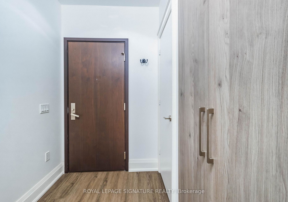 1-yorkville-avenue-toronto-ontario-c12207294