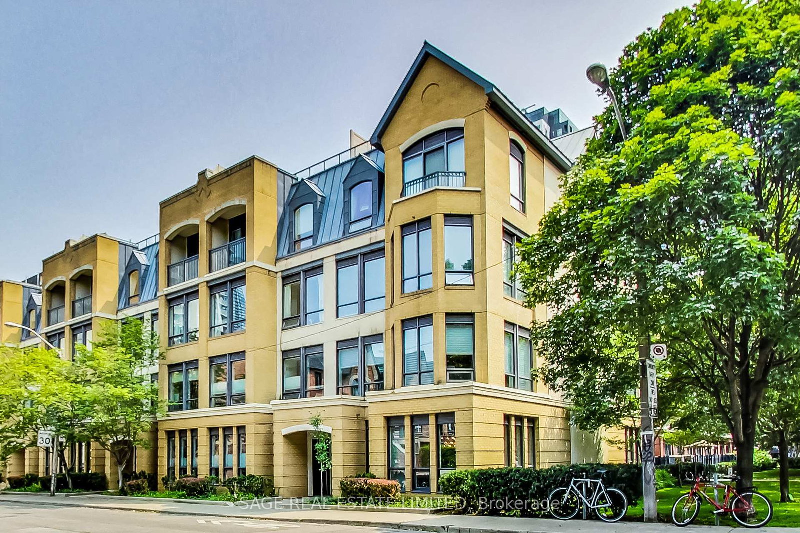 25-soho-street-toronto-ontario-c12207605