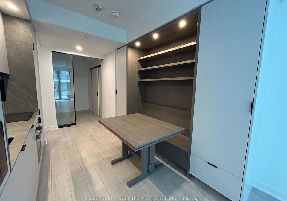 55-charles-street-e-toronto-ontario-c12207758