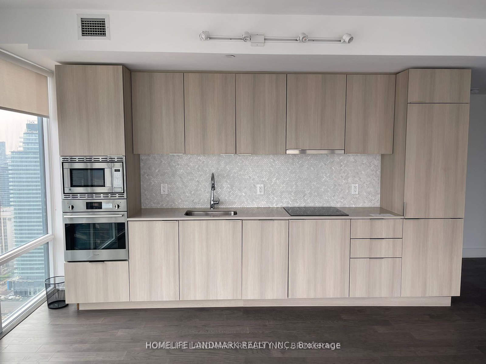 955-bay-street-toronto-ontario-c12207860