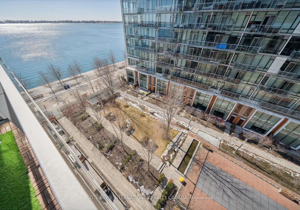 39-queens-quay-e-toronto-ontario-c12207914