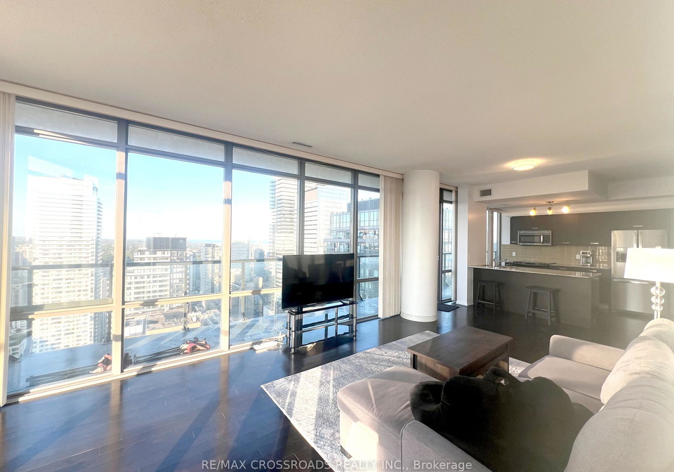 832-bay-street-toronto-ontario-c12208011