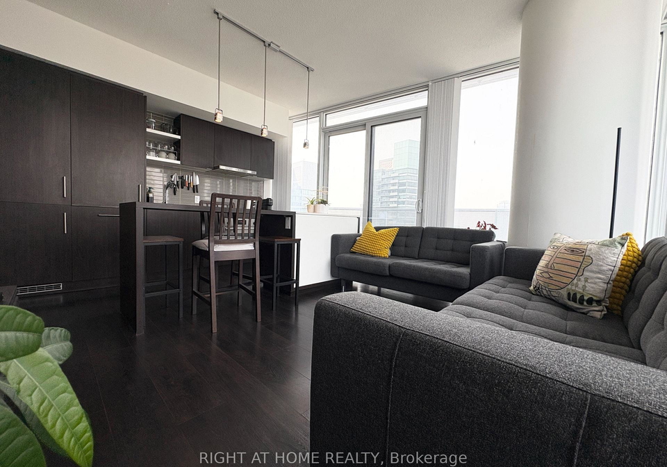 88-harbour-street-toronto-ontario-c12208266