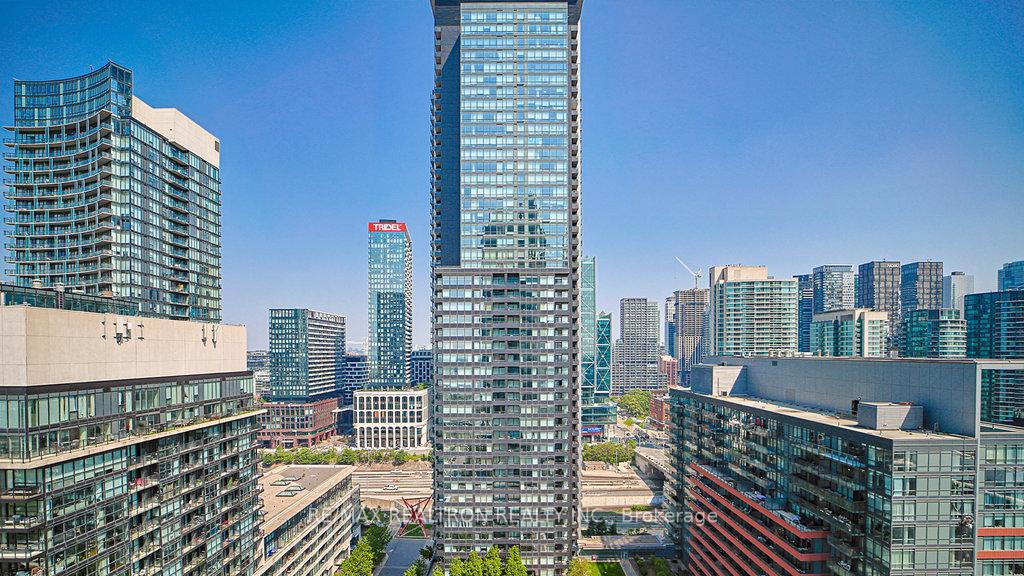 15-fort-york-boulevard-toronto-ontario-c12208324