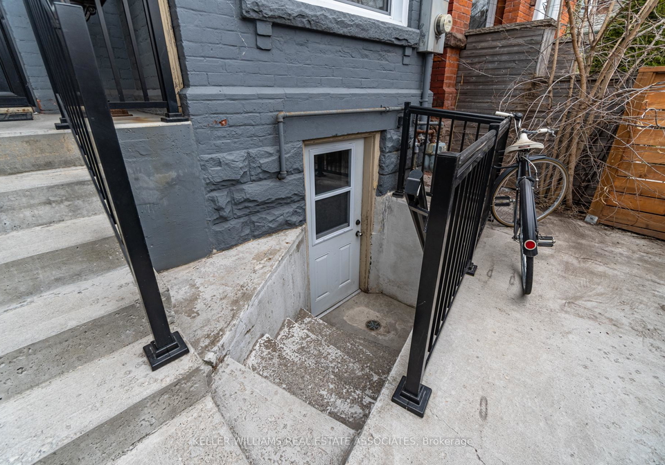 274-ossington-avenue-toronto-ontario-c12208491