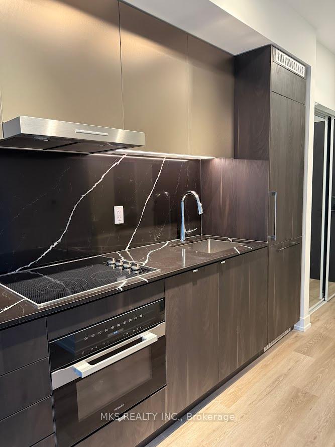 771-yonge-street-toronto-ontario-c12208571