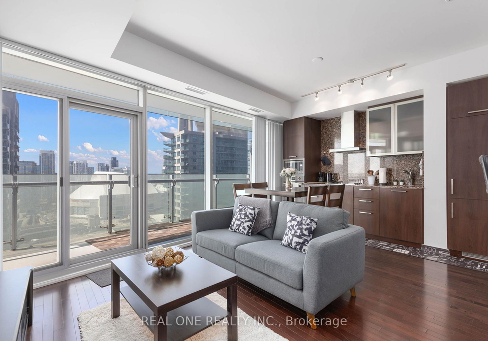 14-york-street-toronto-ontario-c12208598
