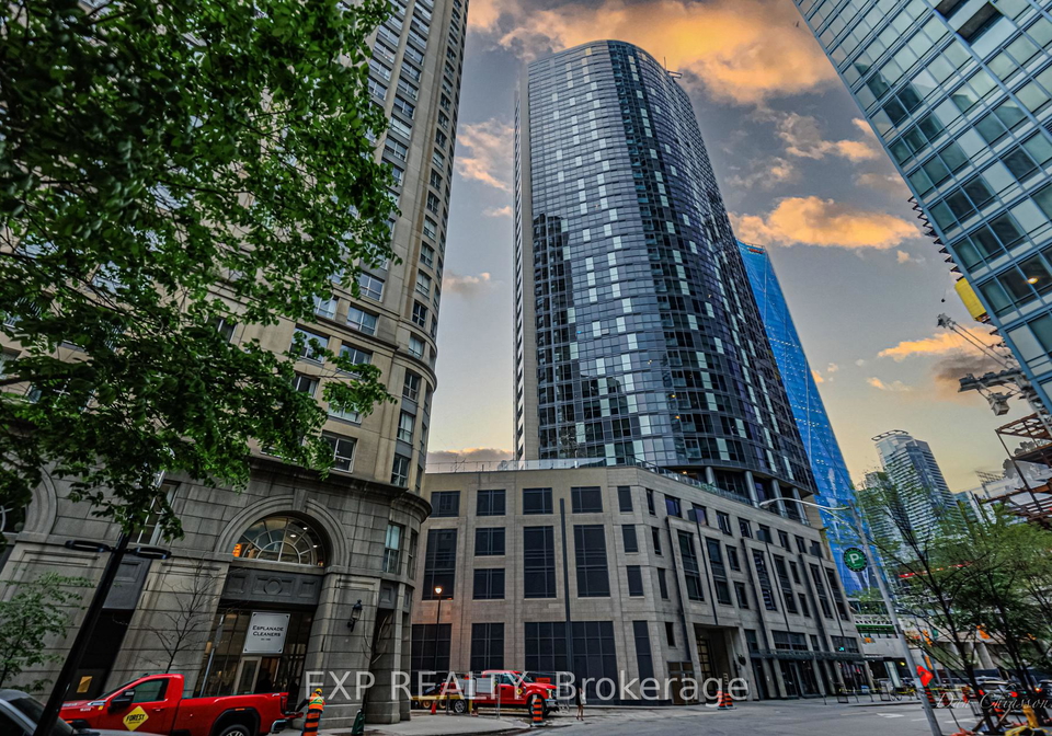 1-the-esplanade-toronto-ontario-c12208888