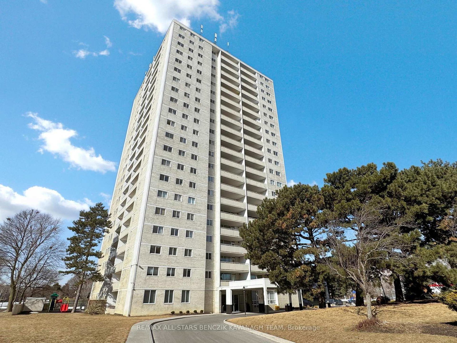 1350-york-mills-road-north-york-ontario-c12209423
