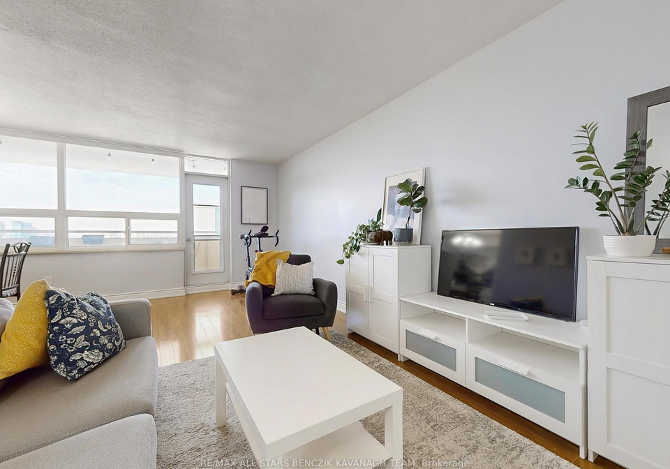 1350-york-mills-road-north-york-ontario-c12209423