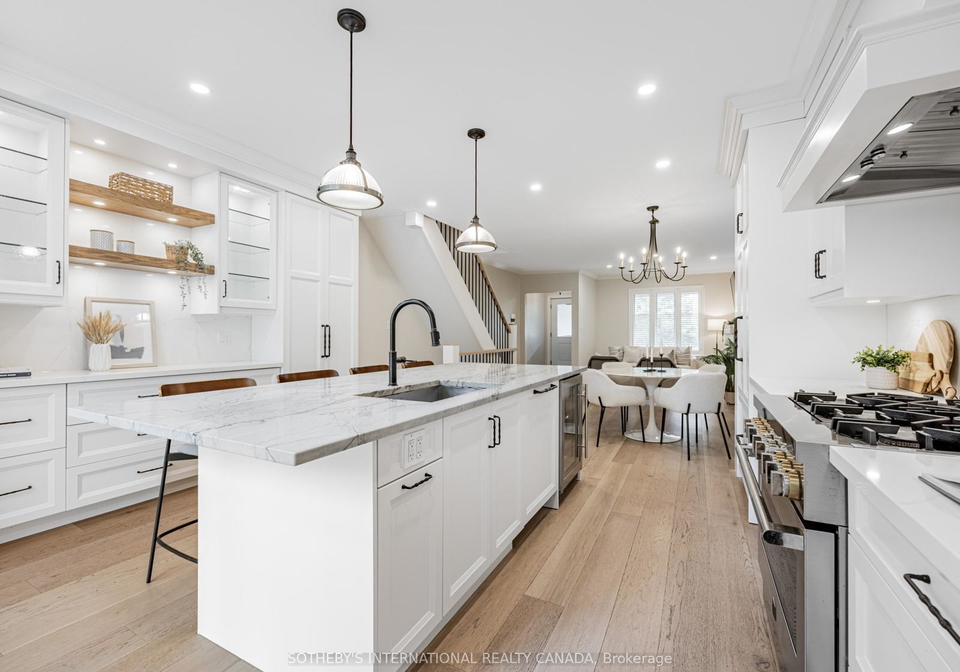 300-forman-avenue-toronto-ontario-c12209905
