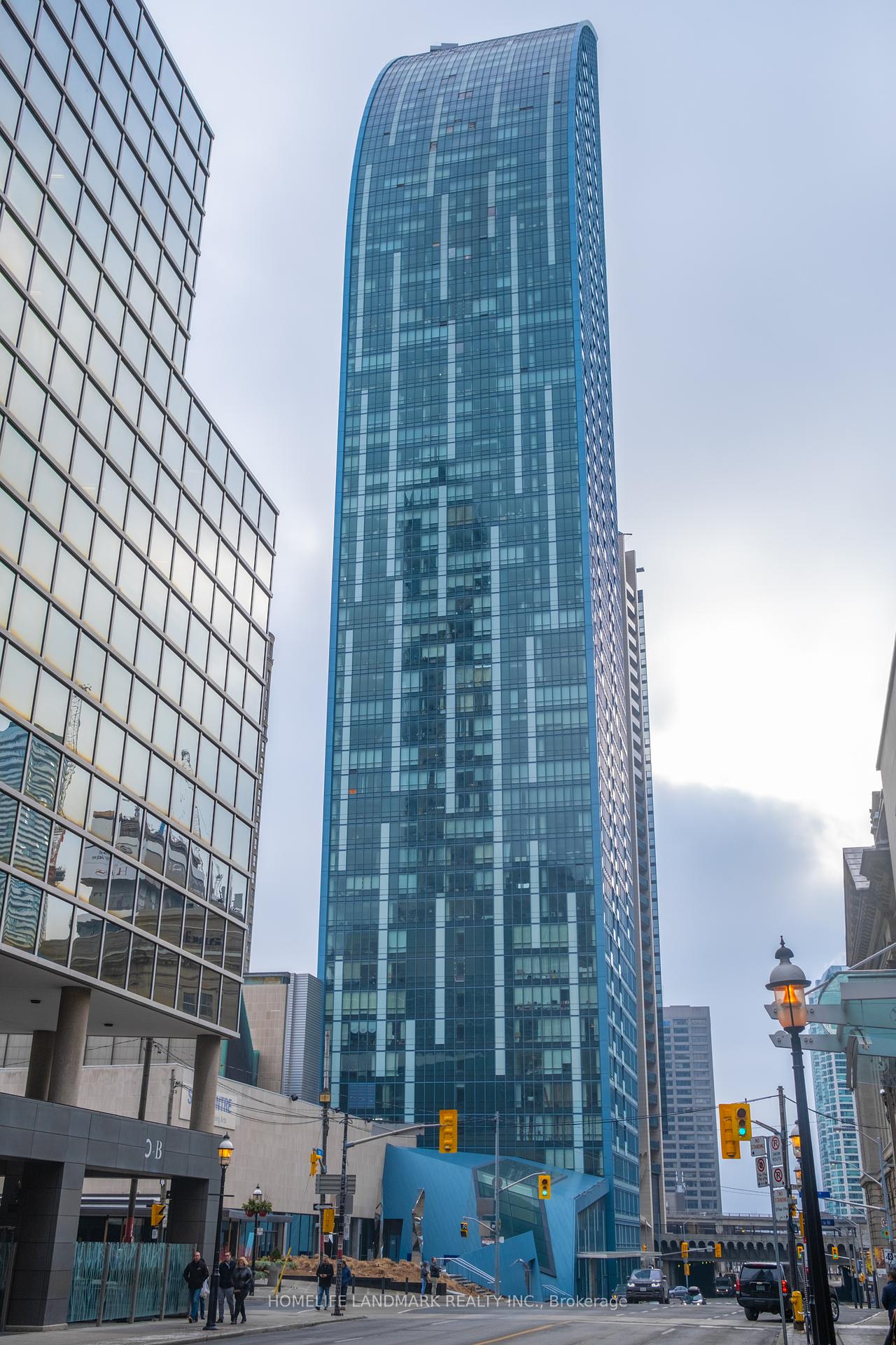 8-the-esplanade-toronto-ontario-c12210247