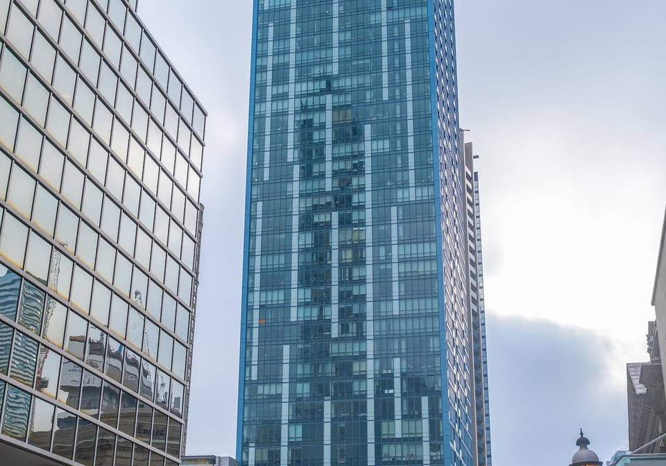 8-the-esplanade-toronto-ontario-c12210247