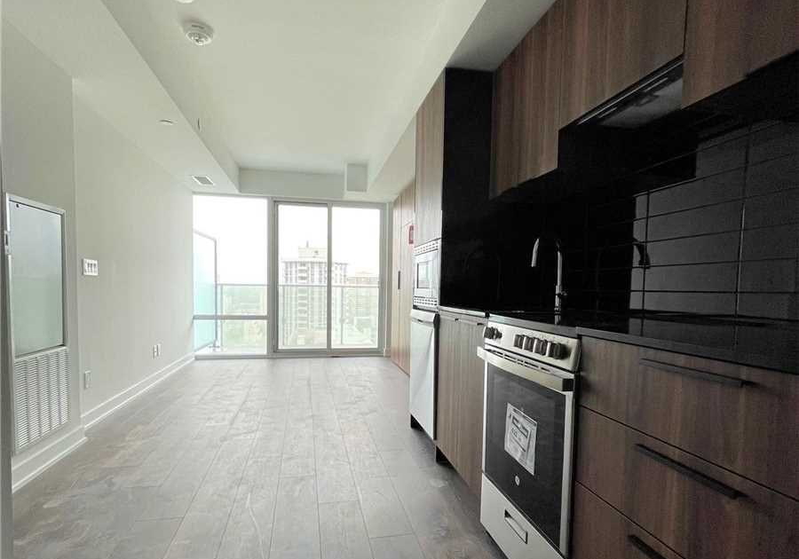 501-yonge-street-toronto-ontario-c12210357