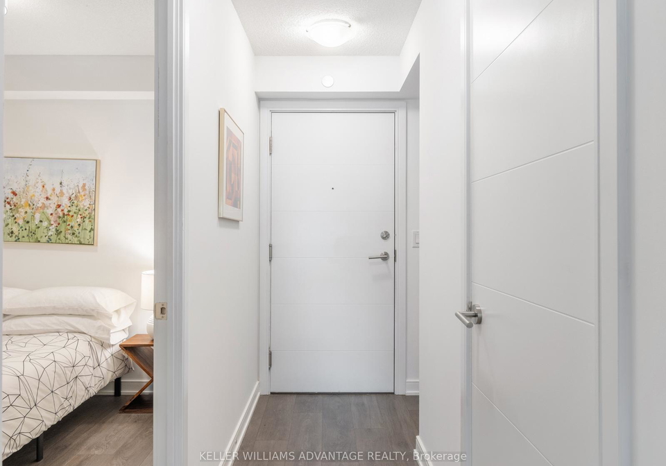 525-adelaide-street-w-toronto-ontario-c12210377