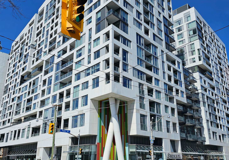 576-front-street-w-toronto-ontario-c12210585