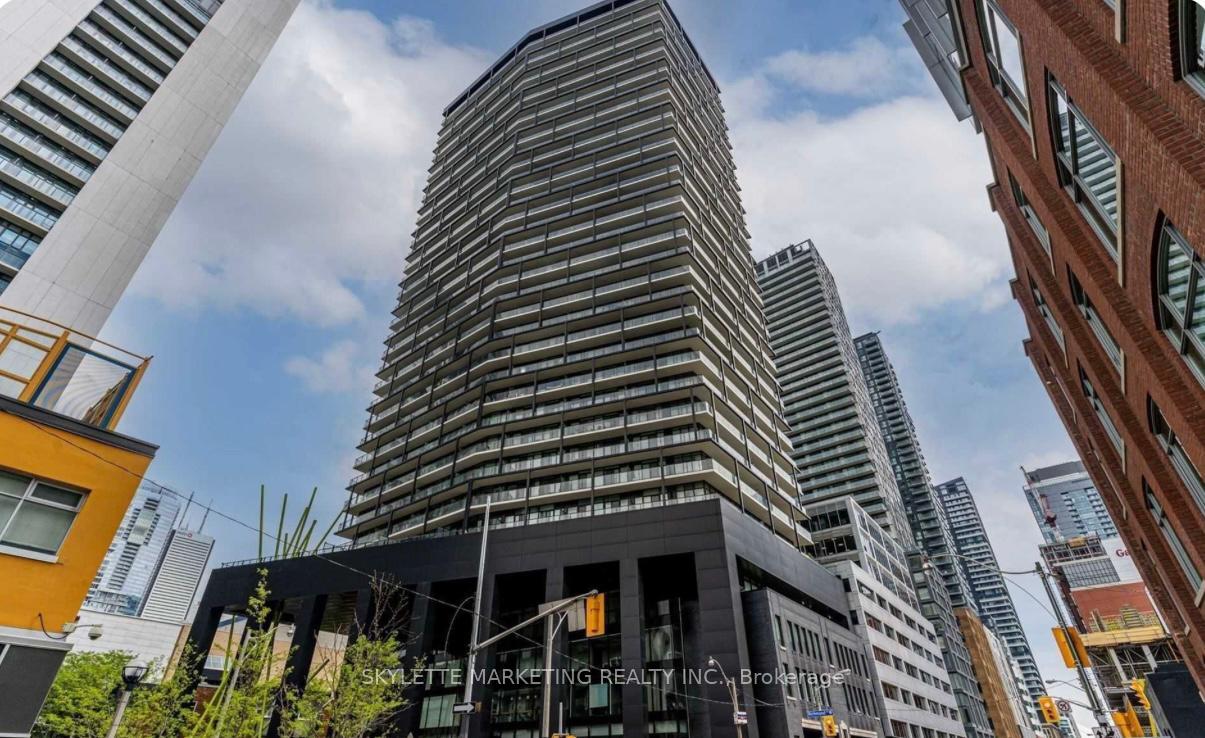 125-peter-street-toronto-ontario-c12210617
