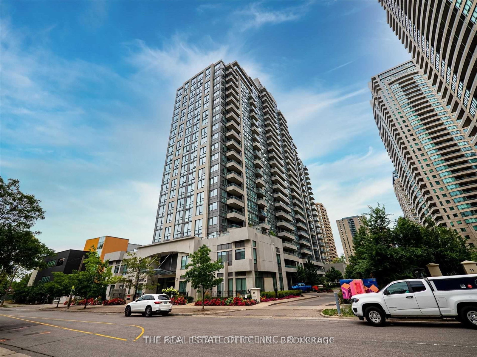 35-hollywood-avenue-north-york-ontario-c12210880