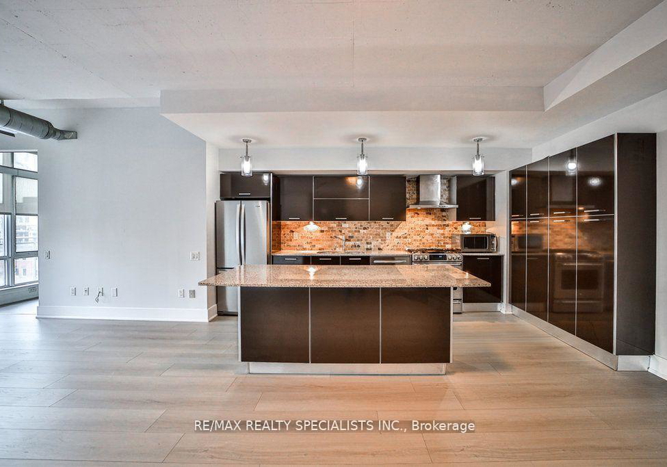 20-stewart-street-toronto-ontario-c12211032