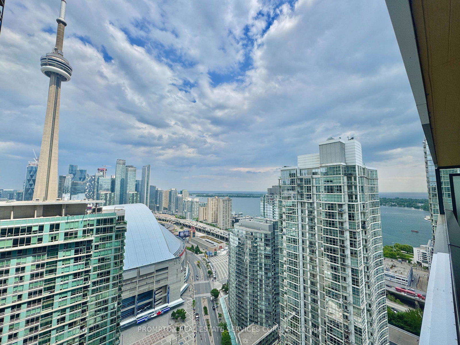 3-concord-cityplace-way-toronto-ontario-c12211149