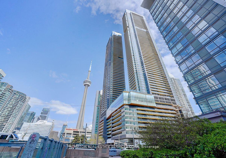 3-concord-cityplace-way-toronto-ontario-c12211149
