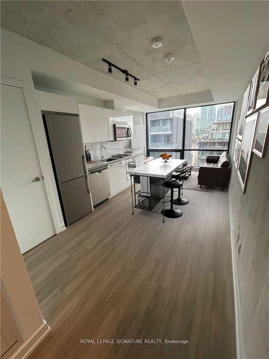 458-richmond-street-w-toronto-ontario-c12211221