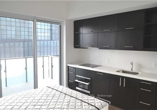1080-bay-street-toronto-ontario-c12211262