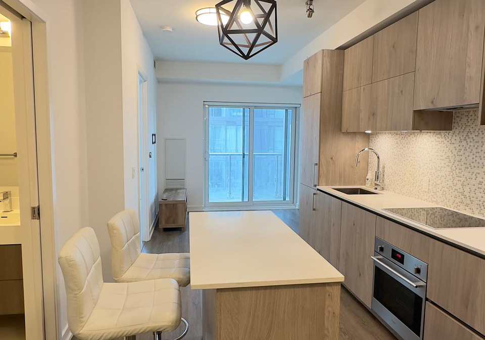 1-yorkville-avenue-toronto-ontario-c12211449