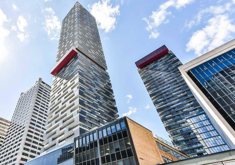 8-eglinton-avenue-e-toronto-ontario-c12211505