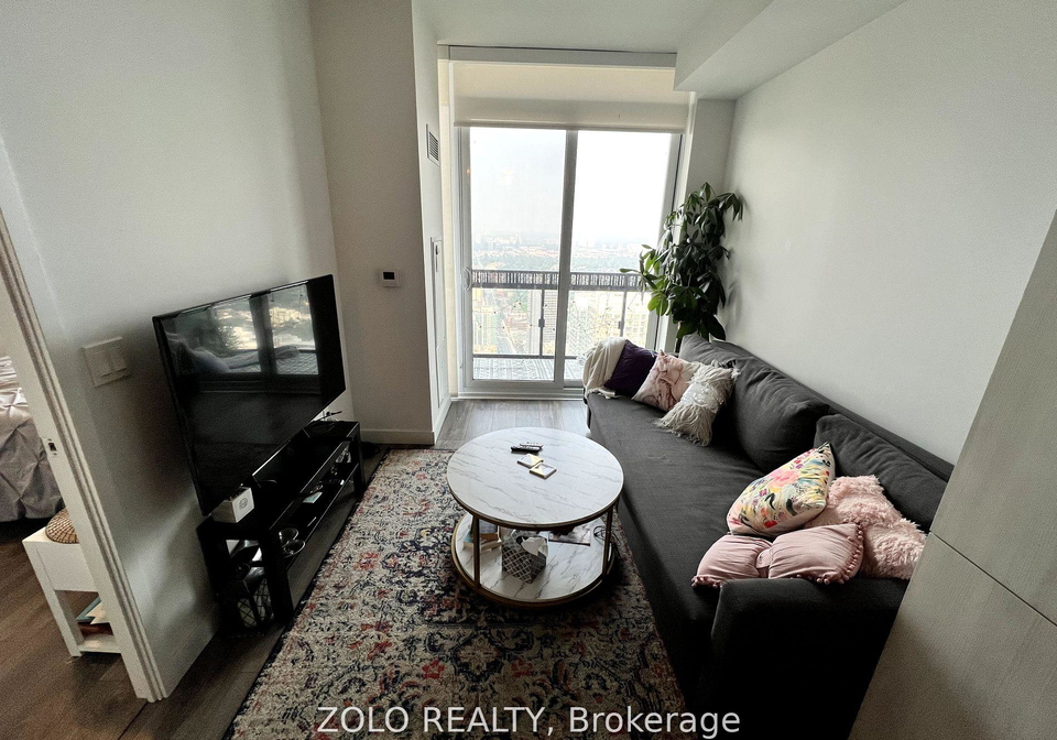 8-eglinton-avenue-e-toronto-ontario-c12211505