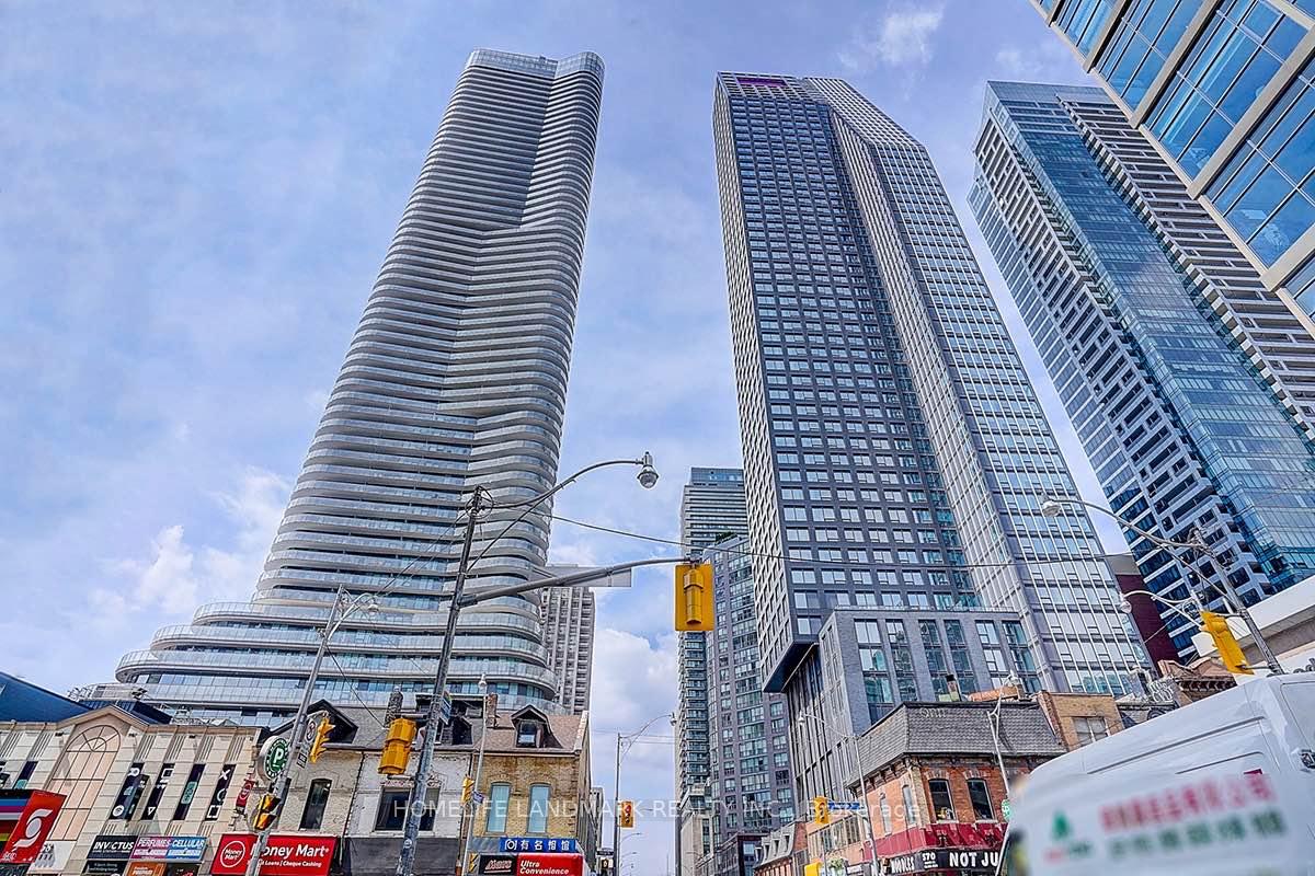 11-wellesley-street-w-toronto-ontario-c12211797