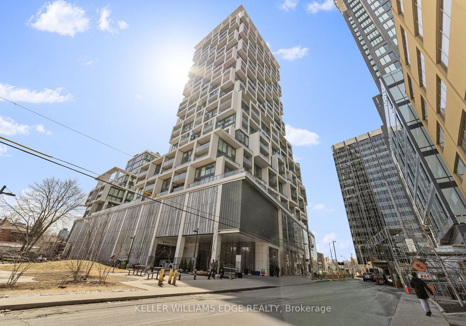 5-soudan-avenue-toronto-ontario-c12211825