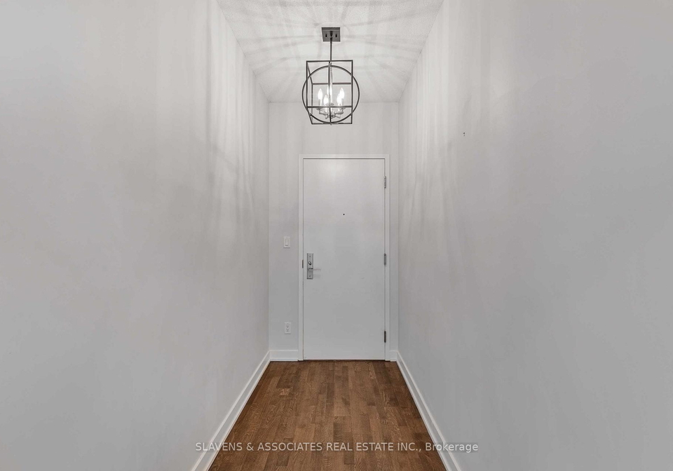 126-simcoe-street-toronto-ontario-c12212237